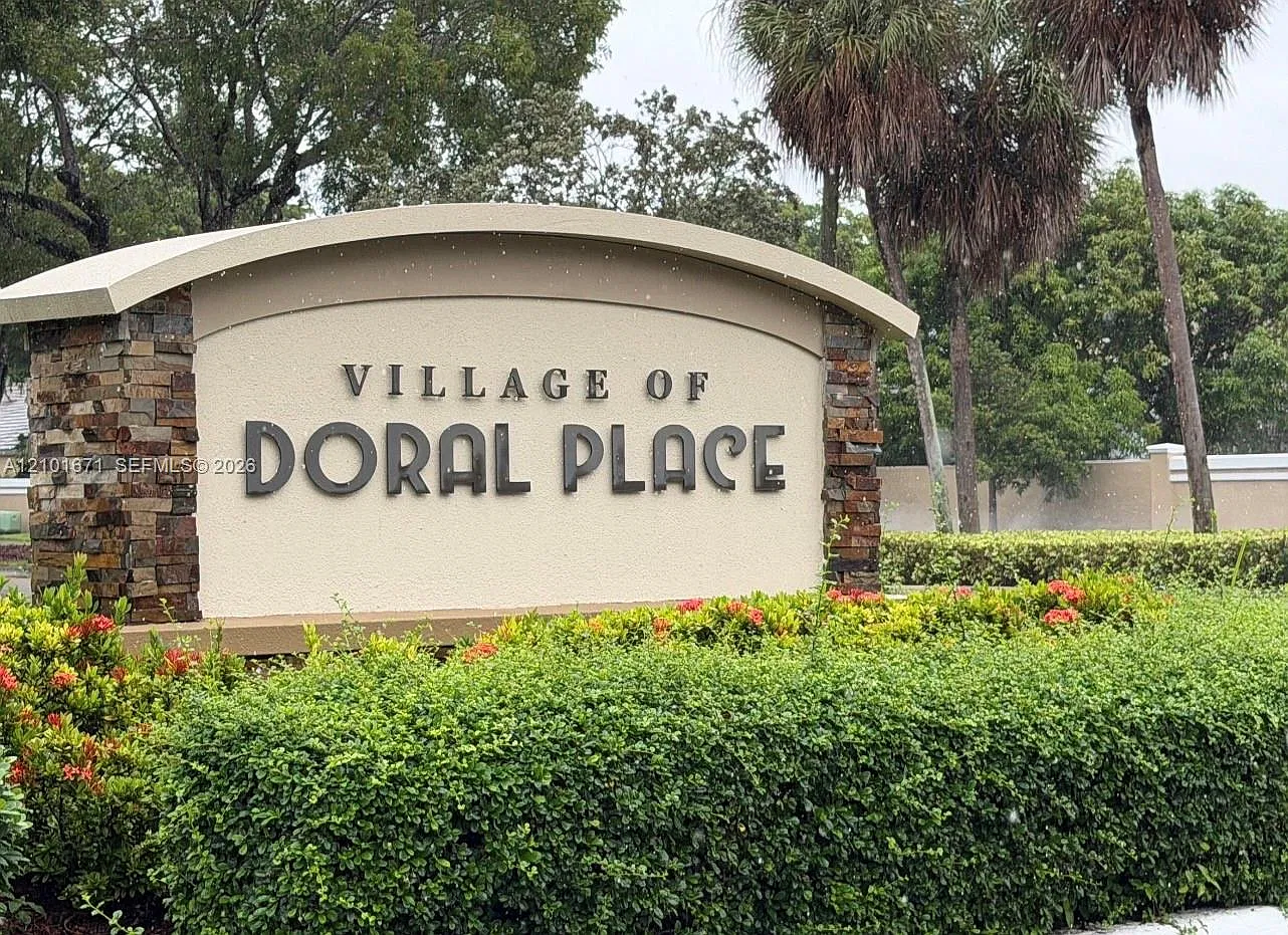 Doral Pk Co Club Villas C — Photo 1