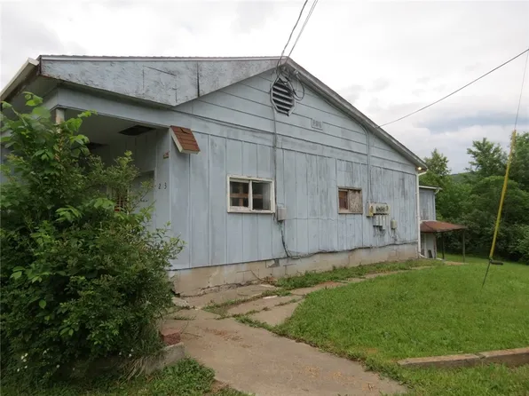 60 N Canal St, Oxford, NY 13830
