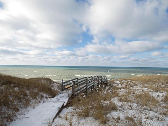5th image of 6676 Scenic Shores Dr