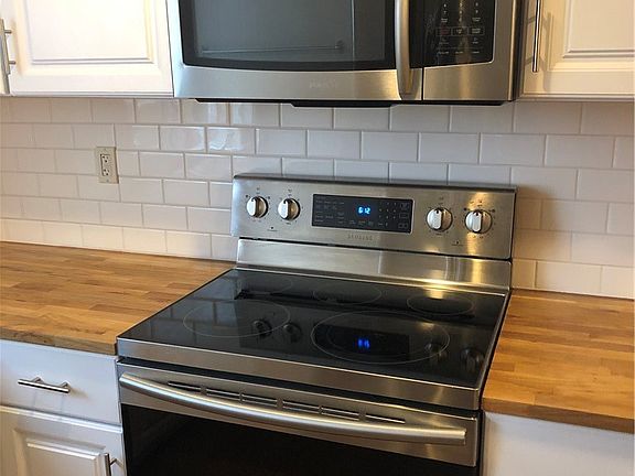 4th image of 10312 15th Avenue Ct E