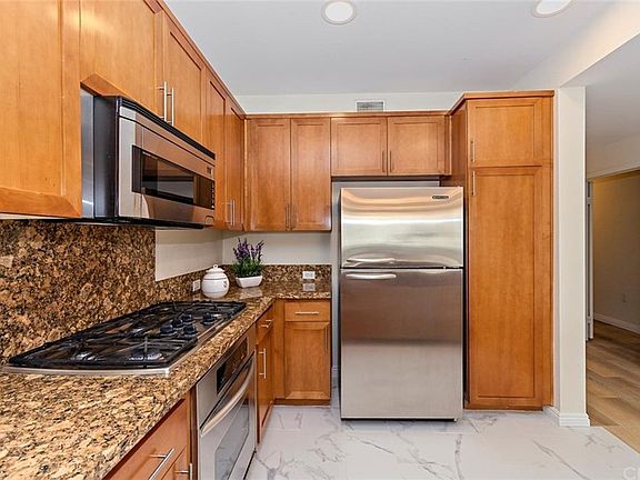 5th image of 111 S De Lacey Ave Unit 218