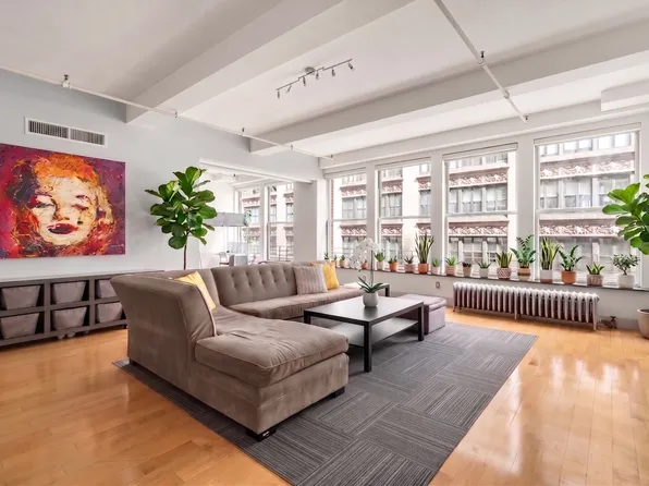 150 West 26th Street image 1 of 10