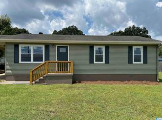 924 Brooklane Dr, Bessemer, AL 35023