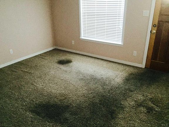 3rd image of 22 Huntington Dr
