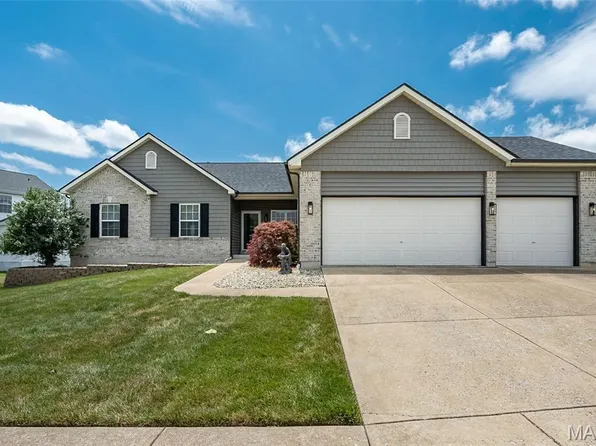 110 Creekside Trl, Arnold, MO 63010