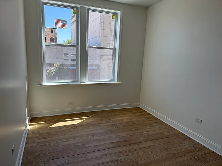 222 N Genesee St #207 — Photo 8