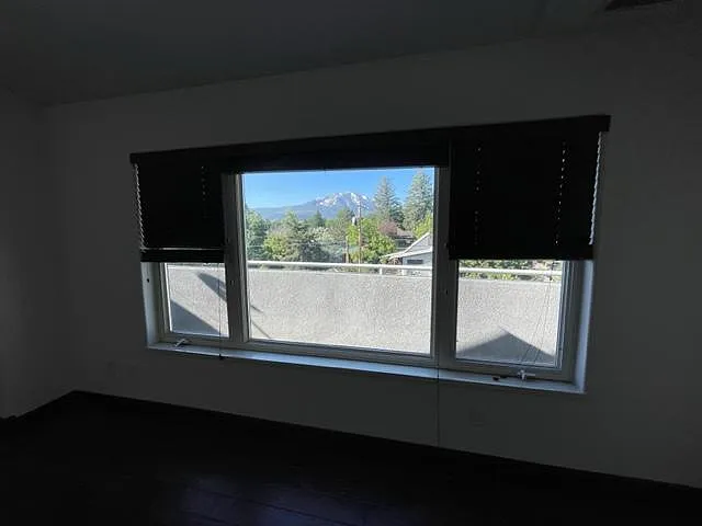 60 S 8th St #301