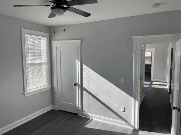 540 61st Street image 12 of 16