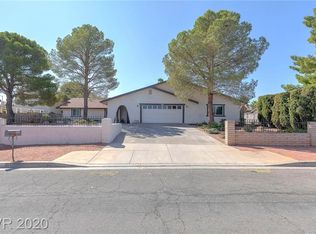 121 W Cypress Dr, Henderson, NV 89015