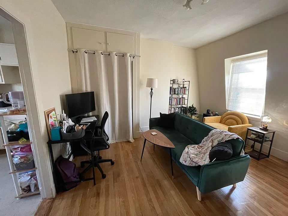 155 Pearl St #2