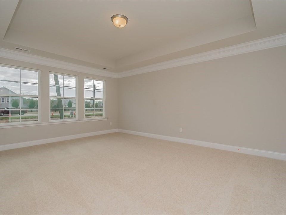2nd image of 38 Begonia St #38-SV
