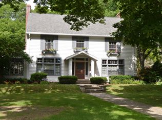16 S Elm St, Elkhorn, WI 53121