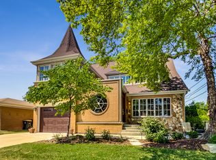1510 Laverne Ave, Park Ridge, IL 60068