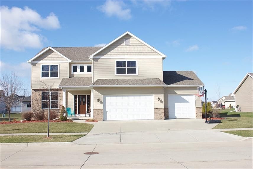 2nd image of 439 Albert Way