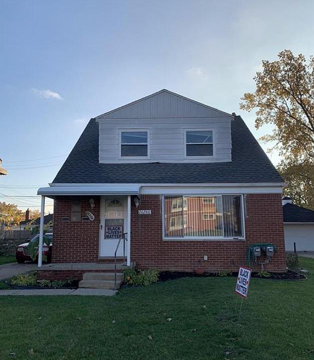 1st image of 26280 Pinehurst St