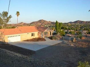 23190 Hecht Rd, Canyon Lake, CA 92587