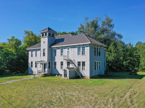 25 School Street, Stockton Springs, ME 04981