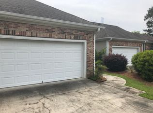 206 Georgetown Ln, Hattiesburg, MS 39402