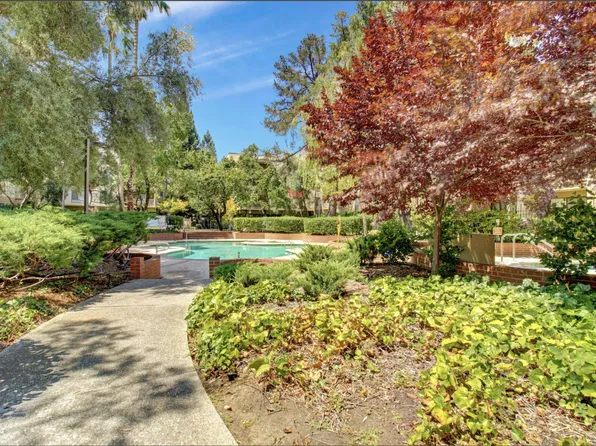 208-480 N Civic Dr #208, Walnut Creek, CA 94596