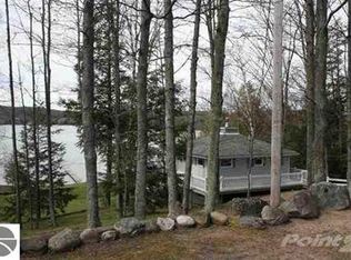 1132 W Gruler Rd, Petoskey, MI 49770