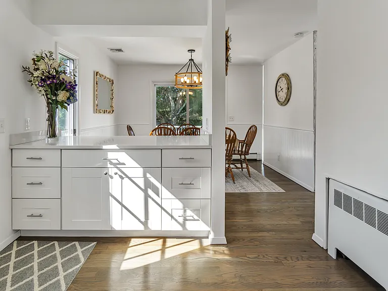 19 Rogers Ln — Photo 8