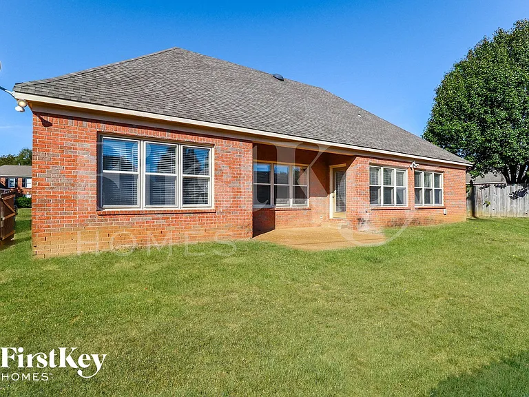 9297 Sarsen Dr — Photo 14
