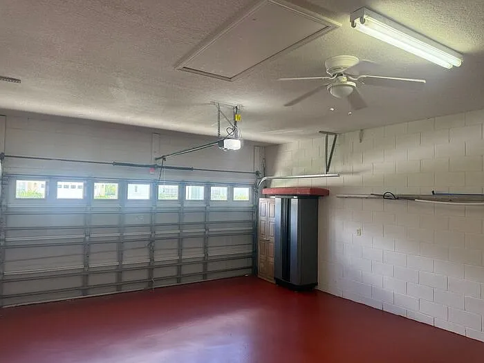 218 N Hampton Dr — Photo 43