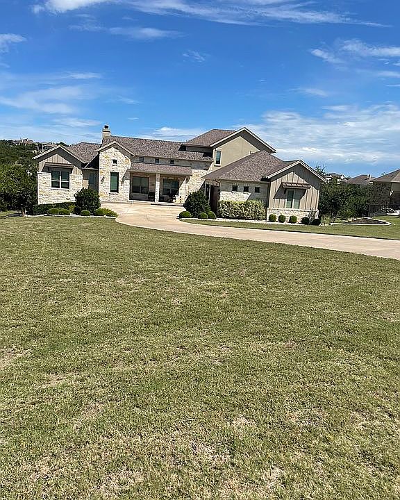 2nd image of 1044 Bluff Woods Dr