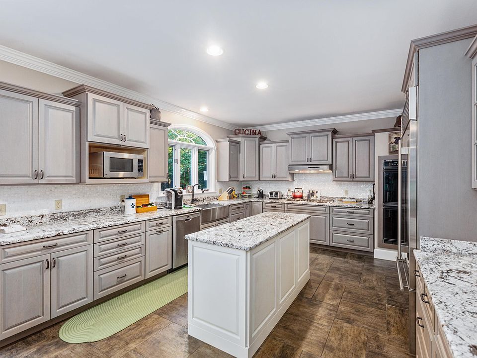 2nd image of 64 Greenwood Road