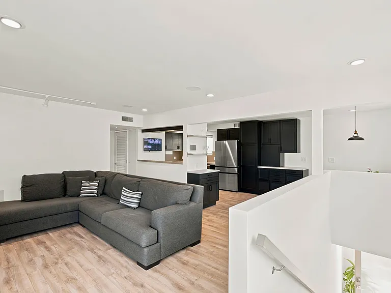 Privateer Duplex — Photo 13