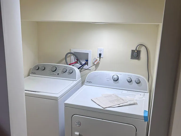 1558 N Randolph St #1 — Photo 10