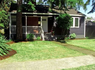 1052 NE 96th St, Seattle, WA 98115