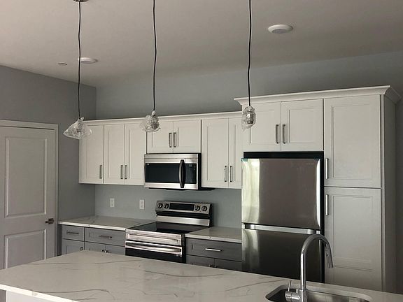 2nd image of 3838 Pechin St #101
