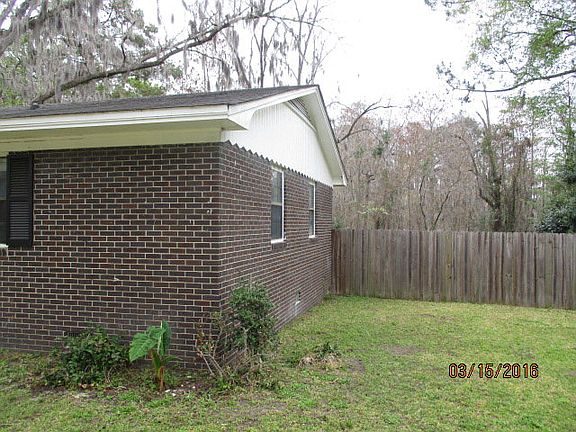 3rd image of 2401 Orlando Dr