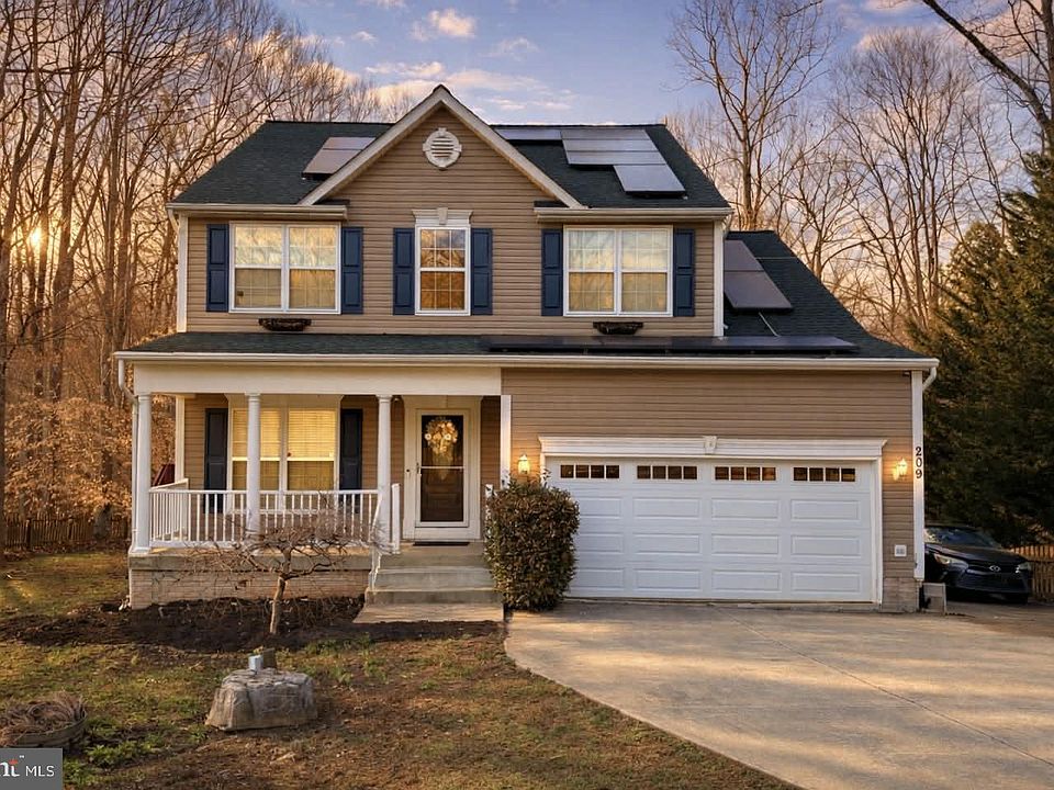 1st image of 209 Estate Dr