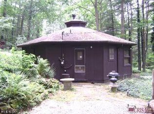 8102 Autumn Rd SW, Bowerston, OH 44695