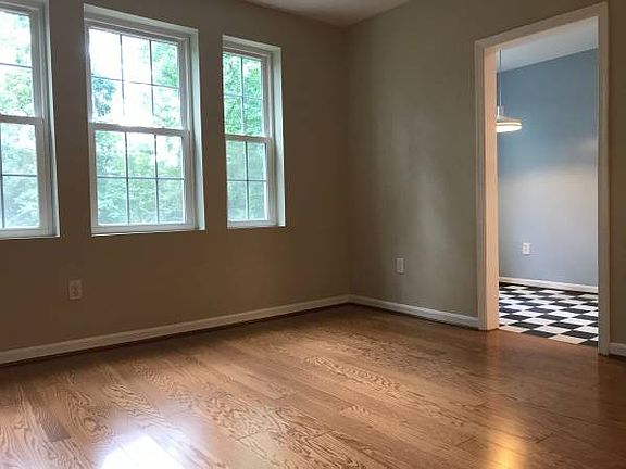 2nd image of 1741 N Troy St APT 425