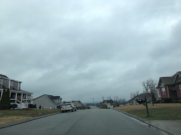 4th image of 7294 Klingler Ln