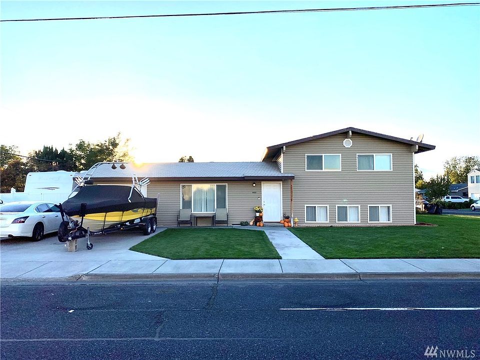 1st image of 1030 S Clover Dr