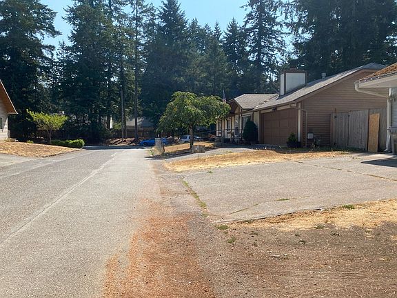 5th image of 26407 Timberlane Dr SE