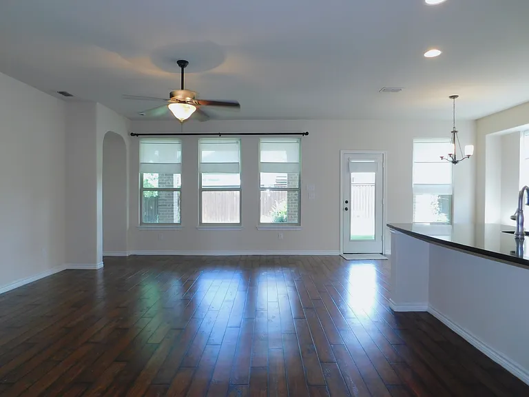 2925 Morning Star Dr — Photo 11