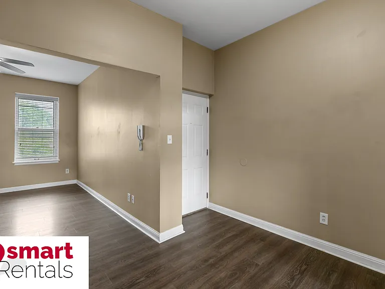 2161 Thurman Ave — Photo 3