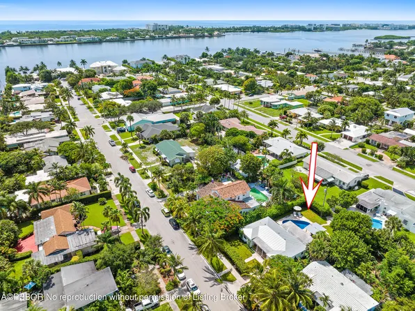 131 Harvard Dr, Lake Worth, FL 33460