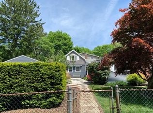 56 Boothbay St, Milford, CT 06460