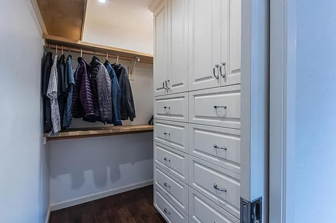 632 San Tomas Way — Photo 2