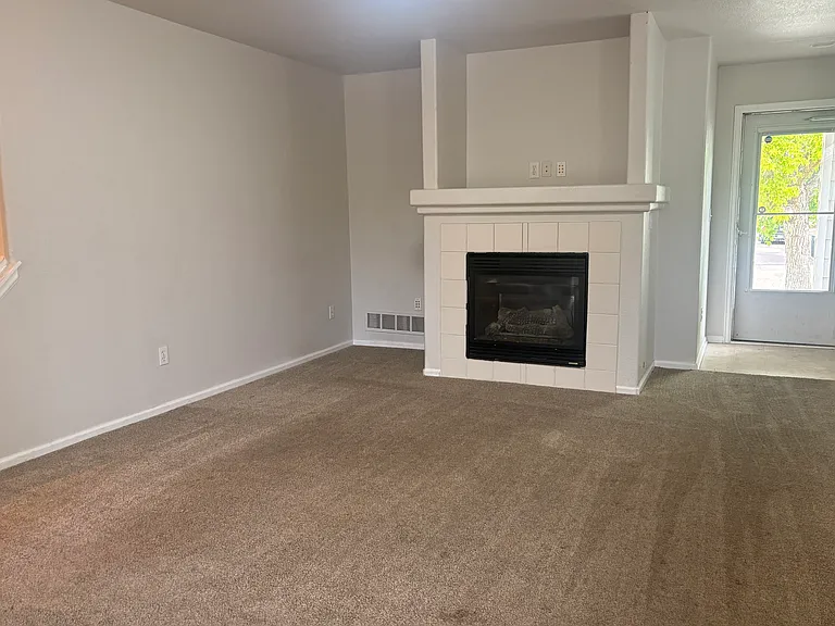 3701 E 94th Ave — Photo 2
