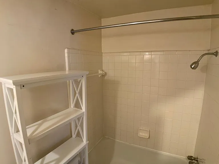 16 Union Ave NE #1 — Photo 10