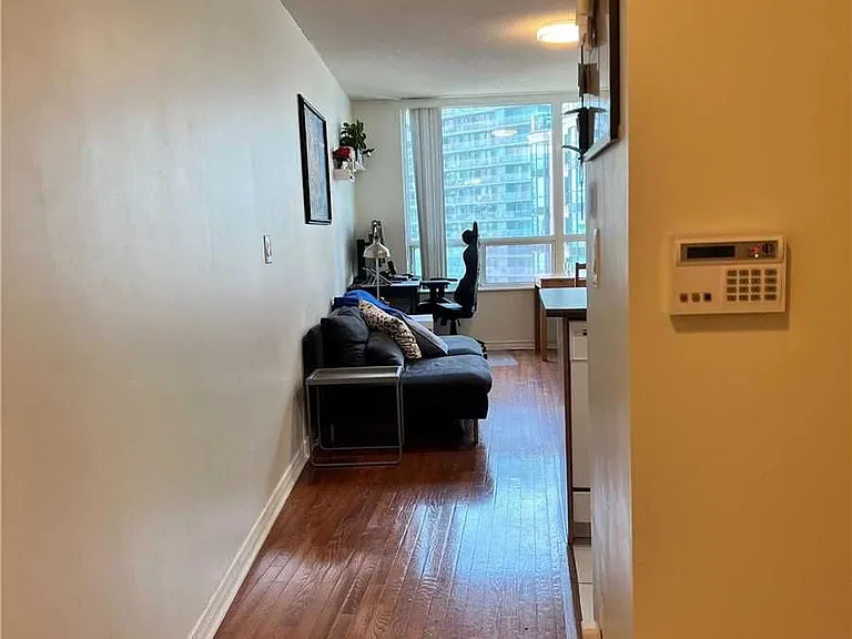 503 Beecroft Rd #1911 — Photo 6