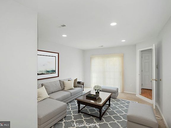 3rd image of 14727 Wexhall Ter Unit 18-187