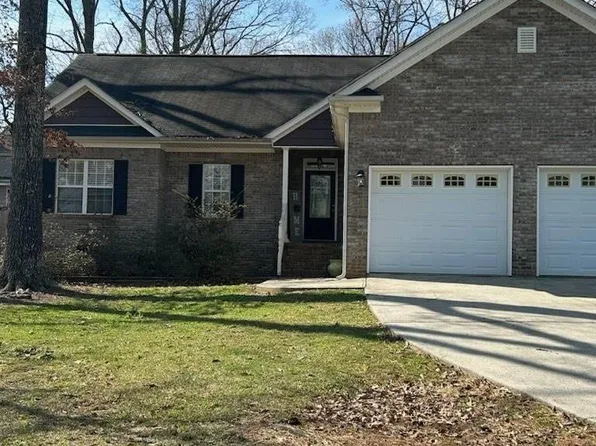 5016 Red Oak Dr, Oxford, AL 36203